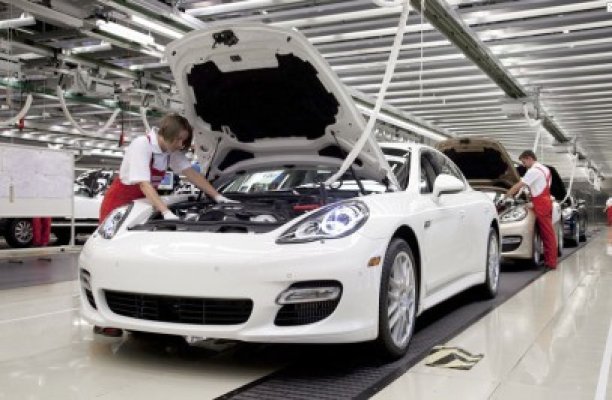 Porsche vrea să angajeze 3.000 de persoane în cinci ani